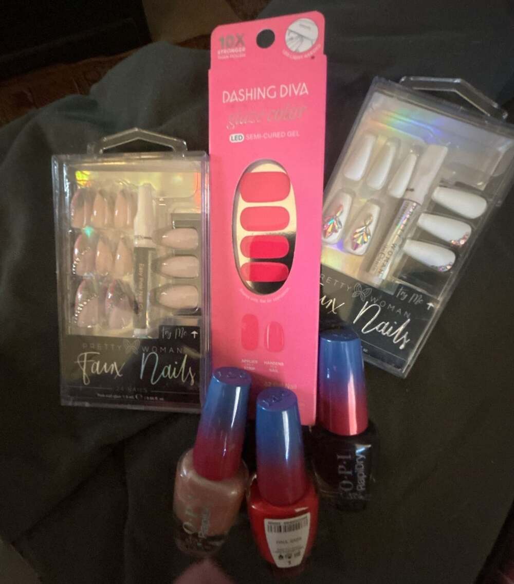 Nail Care Bundle Pretty Woman Faux Nails Dashing Diva OPI